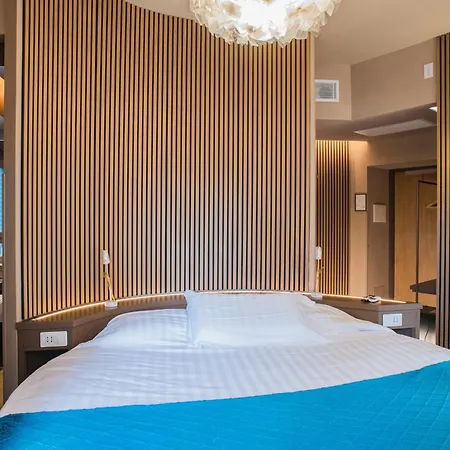 163 Boutique Hotel