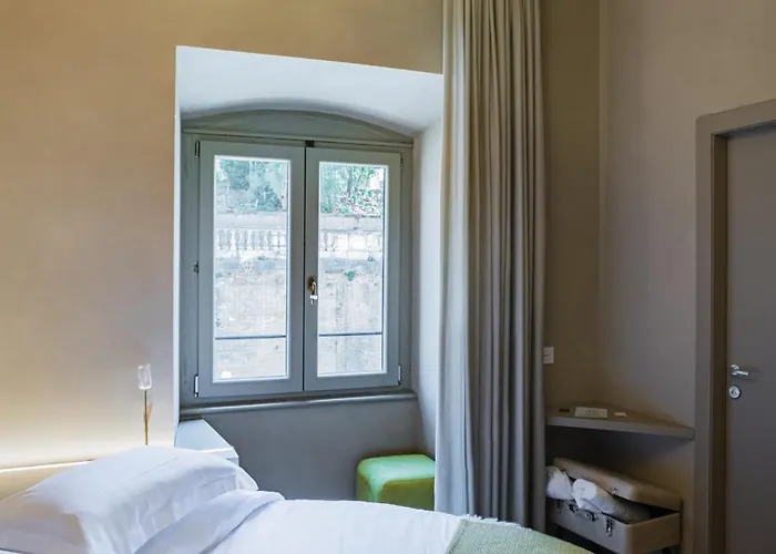 163 Boutique Rome