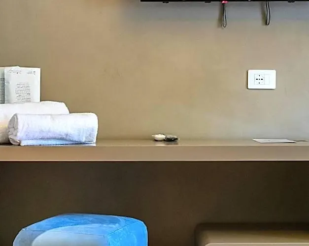 163 Boutique Hotel *