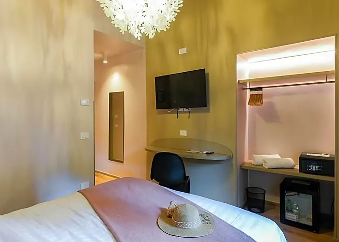163 Boutique Hotel